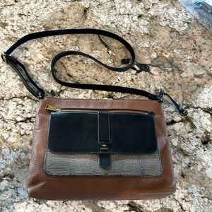LIKE NEW FOSSIL Crossbody